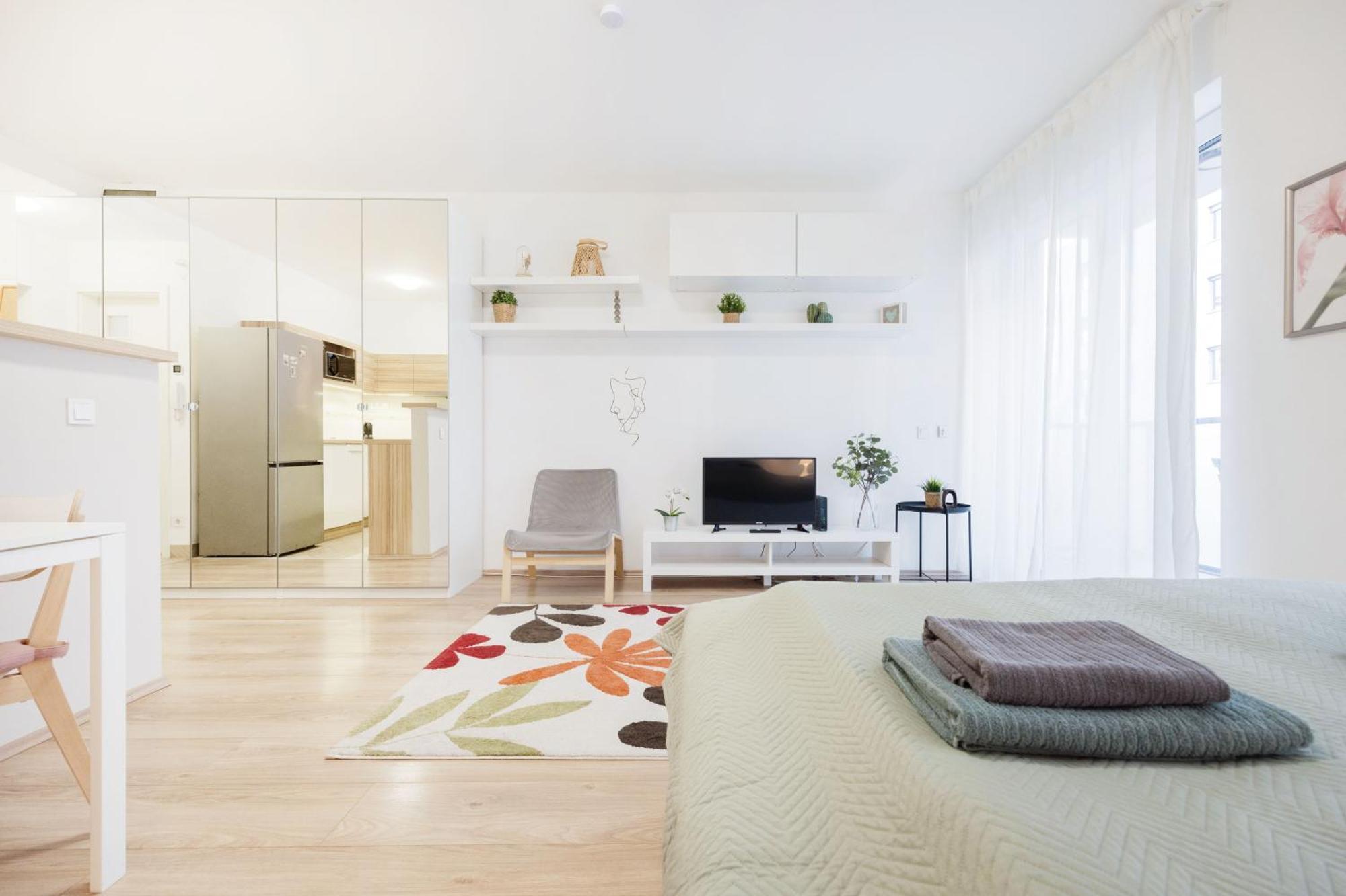 The Chic Crib With Balcony Apartamento *